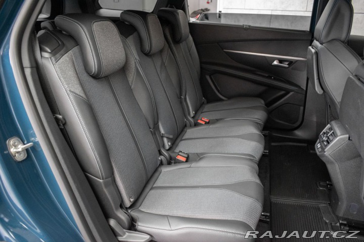 Peugeot 5008 1.5 HDI REZERVACE 2025