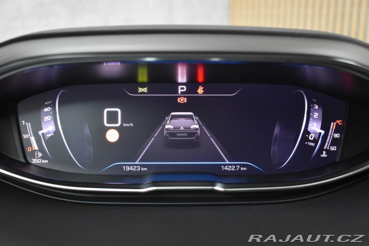 Peugeot 5008 1.5 HDI REZERVACE 2025