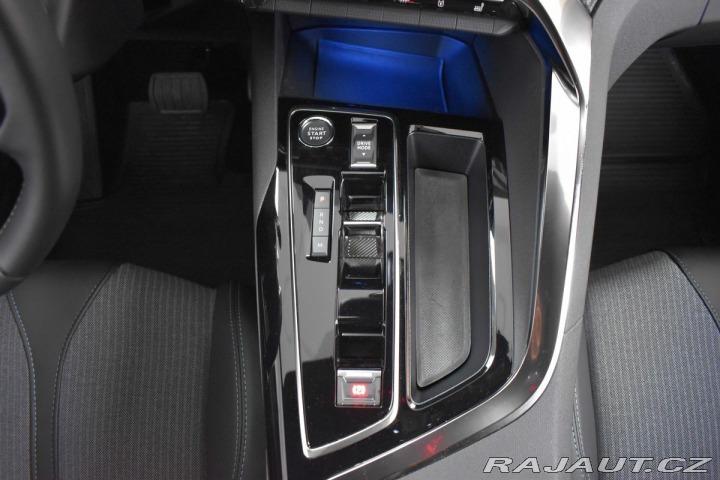 Peugeot 5008 1.5 HDI REZERVACE 2025