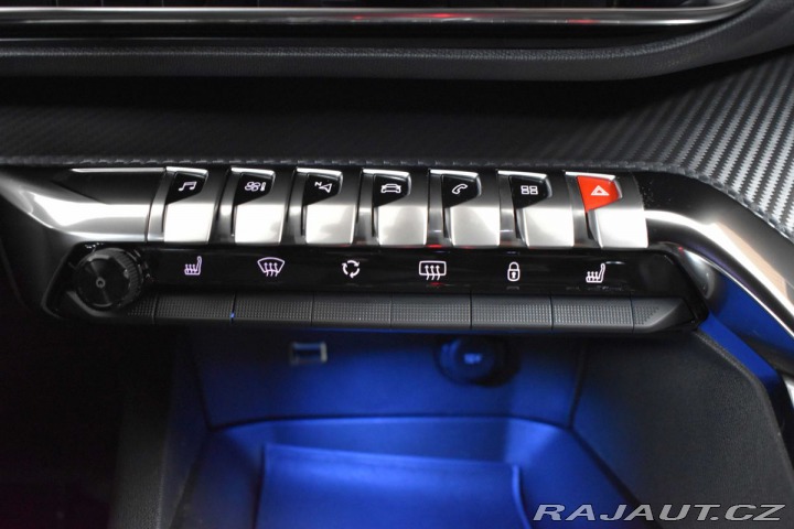 Peugeot 5008 1.5 HDI ALLURE*7MÍST*ZÁRU 2025