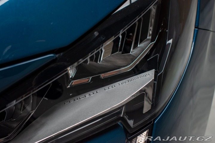 Peugeot 5008 1.5 HDI REZERVACE 2025