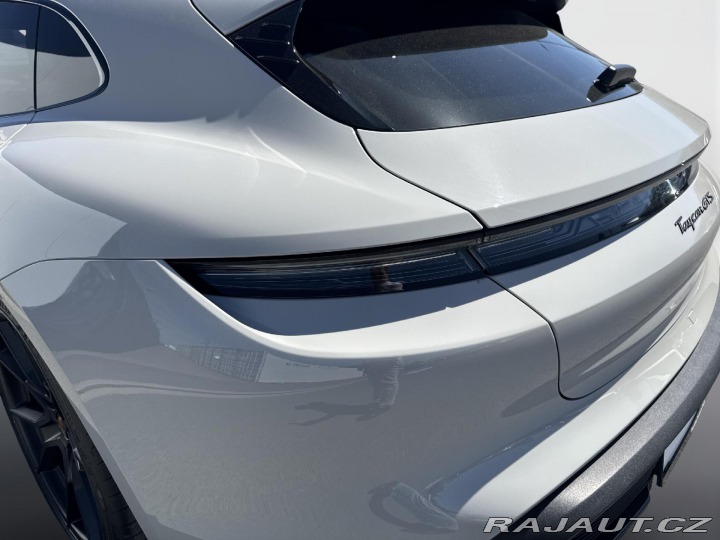 Porsche Taycan GTS 2023