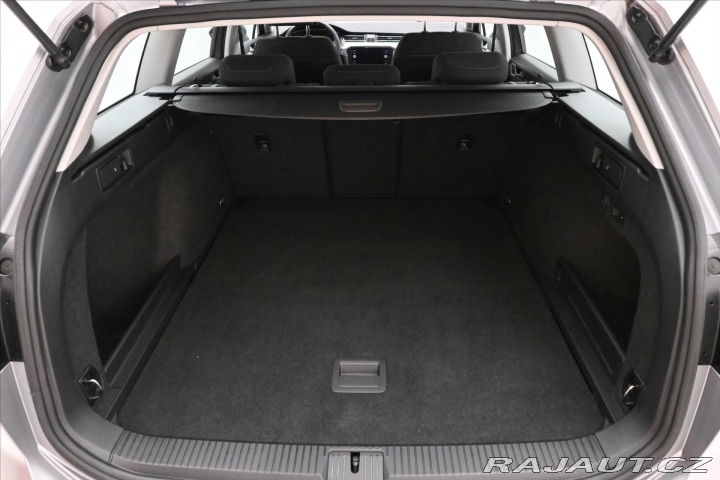 Volkswagen Passat 1,5 TSI 110 kW Business Z 2022