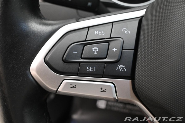 Volkswagen Passat 1,5 TSI 110 kW Business Z 2022