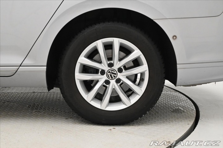 Volkswagen Passat 1,5 TSI 110 kW Business Z 2022