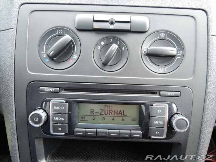 Volkswagen Caddy 1,9 TDi Long Servis 1.maj 2010