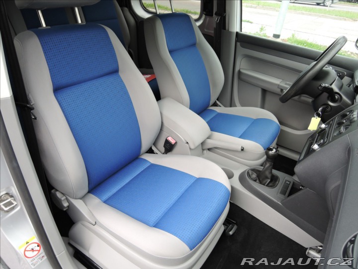 Volkswagen Caddy 1,9 TDi Long Servis 1.maj 2010