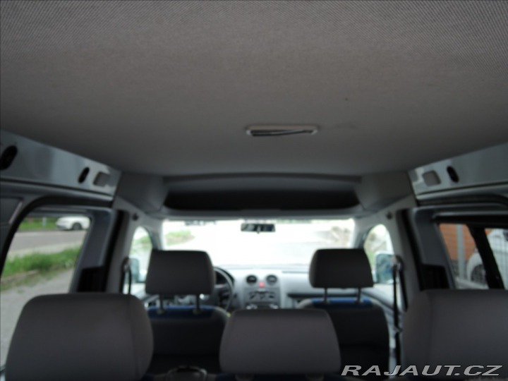 Volkswagen Caddy 1,9 TDi Long Servis 1.maj 2010