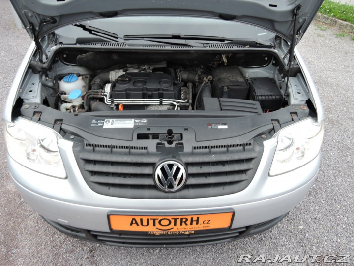 Volkswagen Caddy 1,9 TDi Long Servis 1.maj 2010