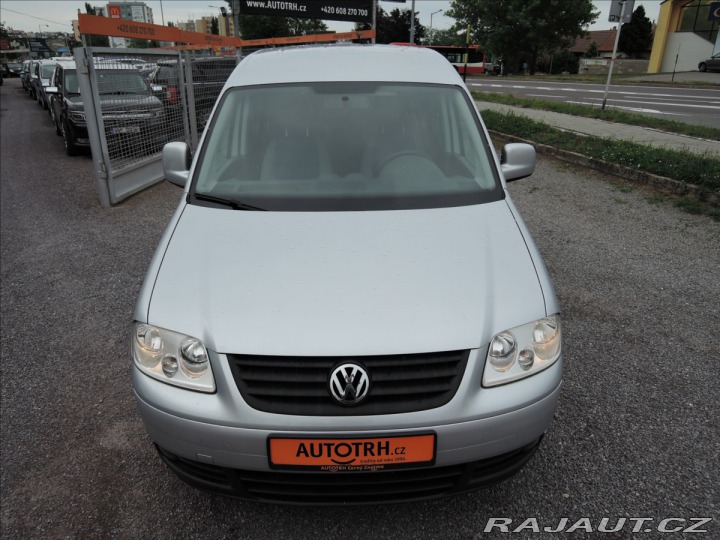 Volkswagen Caddy 1,9 TDi Long Servis 1.maj 2010