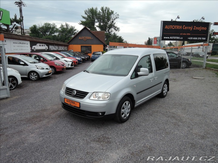 Volkswagen Caddy 1,9 TDi Long Servis 1.maj 2010
