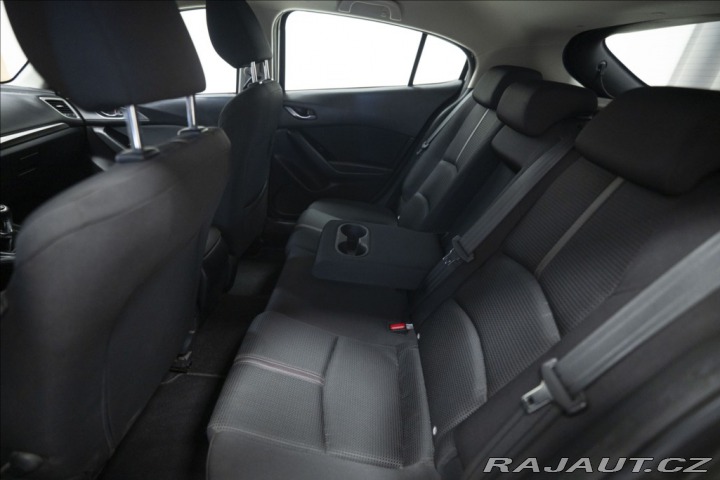 Mazda 3 2,0 SKYACTIV NAVI TAŽNÉ Č 2018