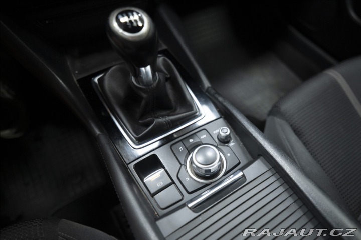 Mazda 3 2,0 SKYACTIV NAVI TAŽNÉ Č 2018