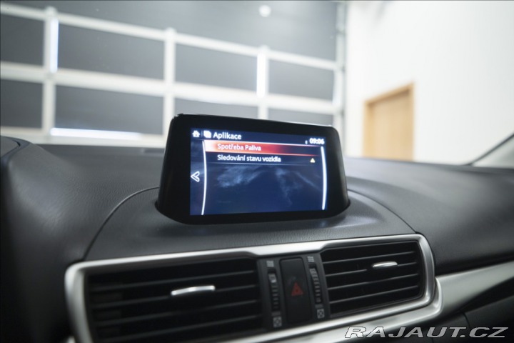 Mazda 3 2,0 SKYACTIV NAVI TAŽNÉ Č 2018