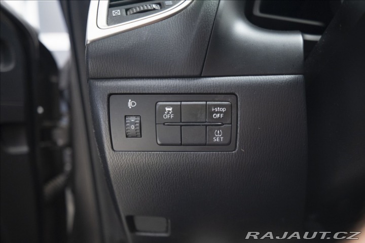 Mazda 3 2,0 SKYACTIV NAVI TAŽNÉ Č 2018