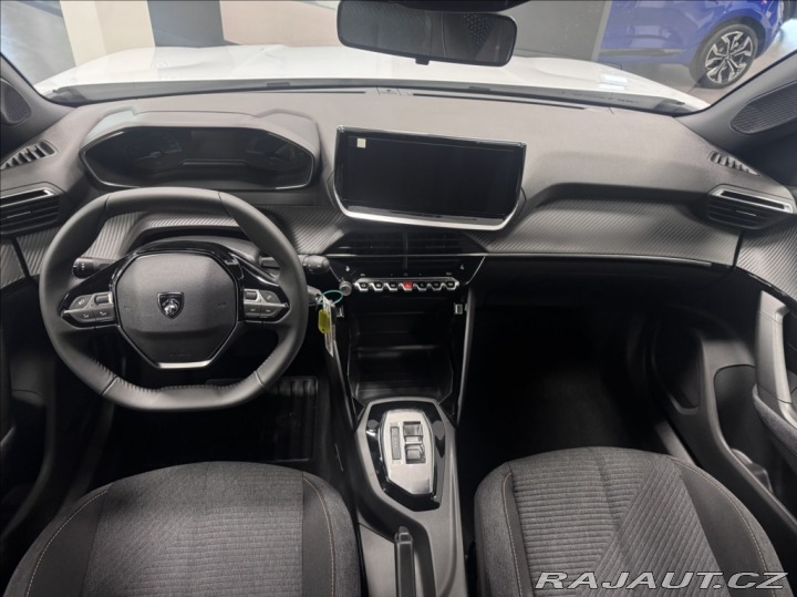 Peugeot 2008 1,2 BUSINESS Hybrid 110 e 2026