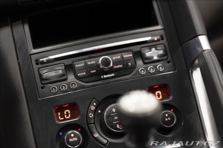 Peugeot 3008 2,0 HDI NAVIGACE TAŽNÉ 2015