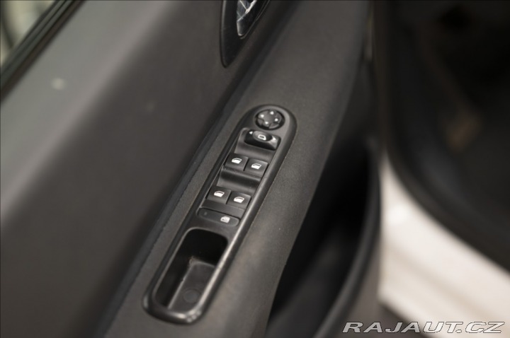 Peugeot 3008 2,0 HDI NAVIGACE TAŽNÉ 2015