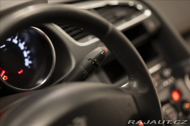 Peugeot 3008 2,0 HDI NAVIGACE TAŽNÉ 2015