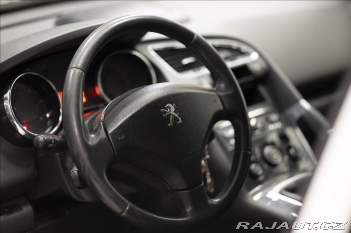 Peugeot 3008 2,0 HDI NAVIGACE TAŽNÉ 2015