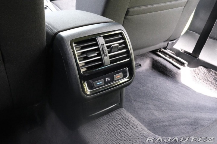 Volkswagen Passat 2,0   B8 140 kw TDI rok v 2015