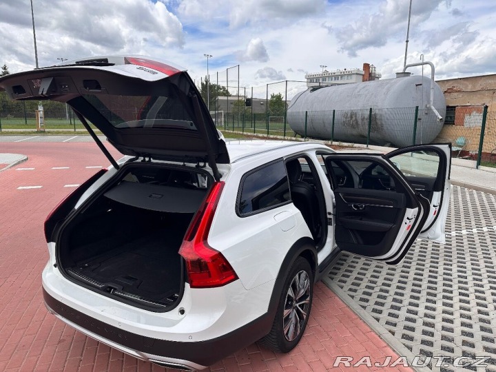 Volvo V90 CC D5 AWD, POLESTAR, DPH 1800