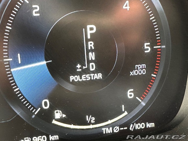 Volvo V90 CC D5 AWD, POLESTAR, DPH 1800