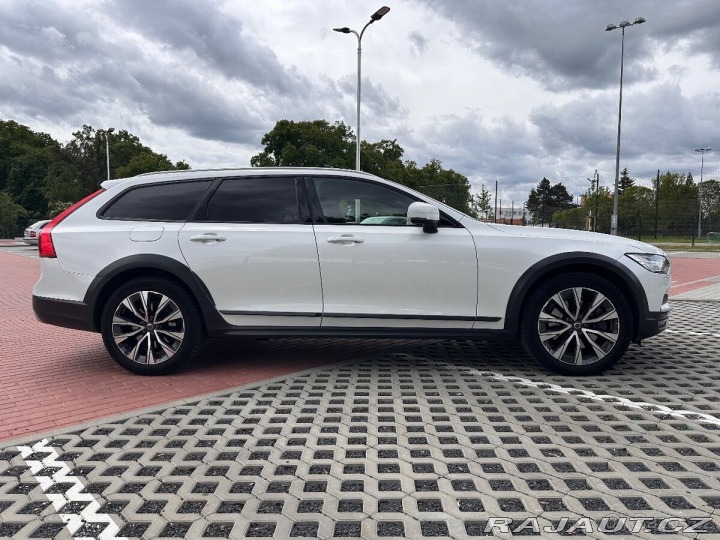 Volvo V90 CC D5 AWD, POLESTAR, DPH 1800