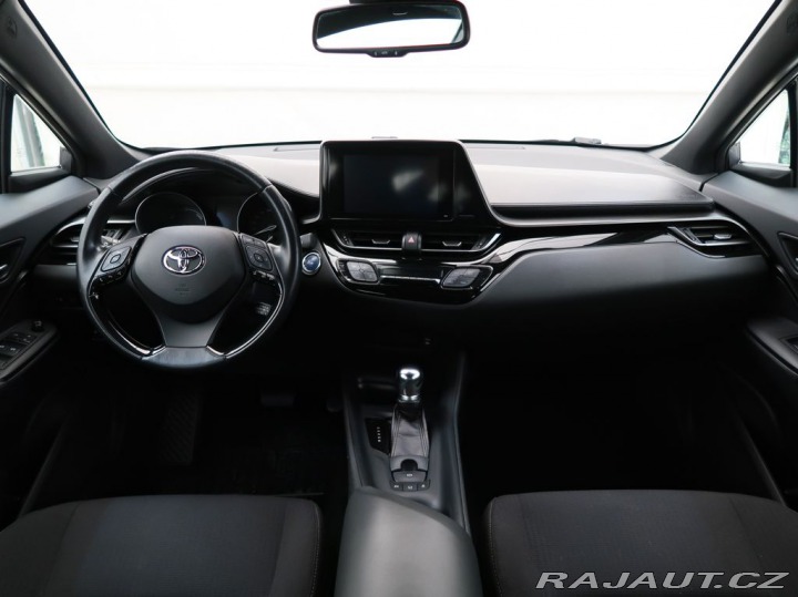 Toyota C-HR 1.8HYBRID,72kW,DYNAMIC,CV 2018