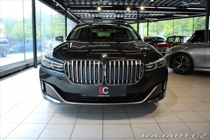 BMW 7 740d xDrive Masáž/NezTop/ 2022