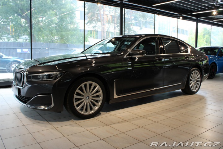 BMW 7 740d xDrive Masáž/NezTop/ 2022