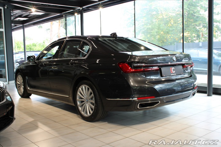 BMW 7 740d xDrive Masáž/NezTop/ 2022