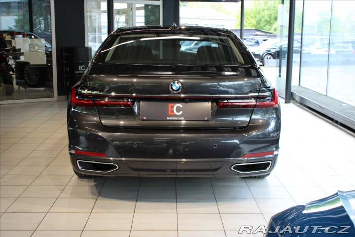 BMW 7 740d xDrive Masáž/NezTop/ 2022