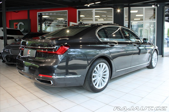 BMW 7 740d xDrive Masáž/NezTop/ 2022