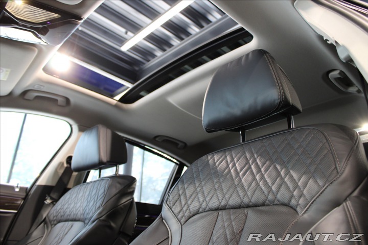 BMW 7 740d xDrive Masáž/NezTop/ 2022