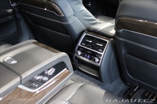 BMW 7 740d xDrive Masáž/NezTop/ 2022