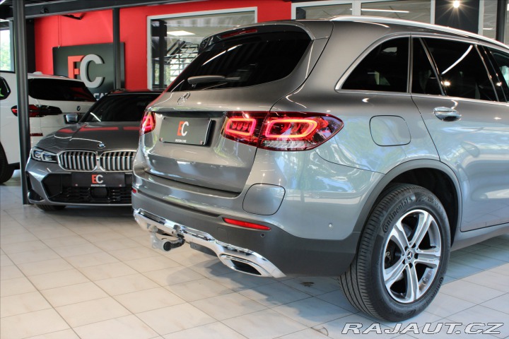 Mercedes-Benz GLC 300de 4MATIC Offroad DISP 2022
