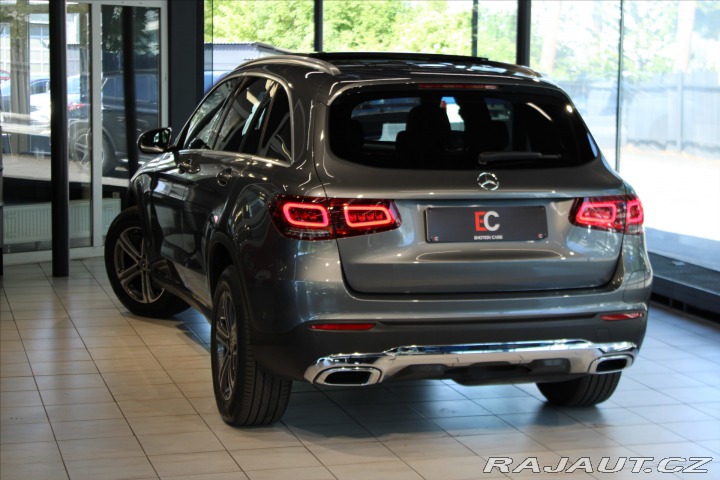 Mercedes-Benz GLC 300de 4MATIC Offroad DISP 2022