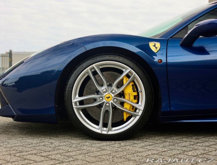 Ferrari 488 GTB HELE | záruka do 05/ 2018