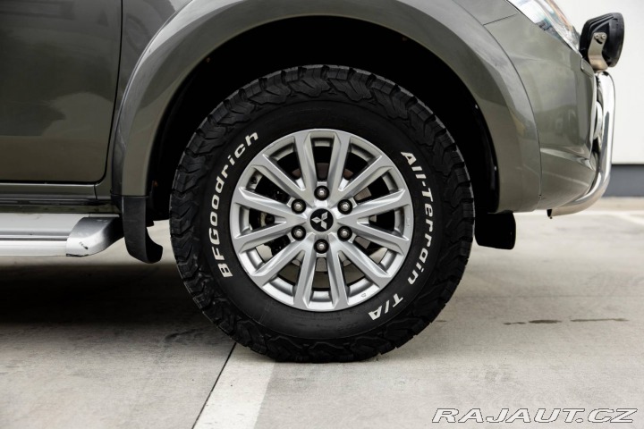Mitsubishi L200 L200 2.4 DI-D MIVEC Doub 2017