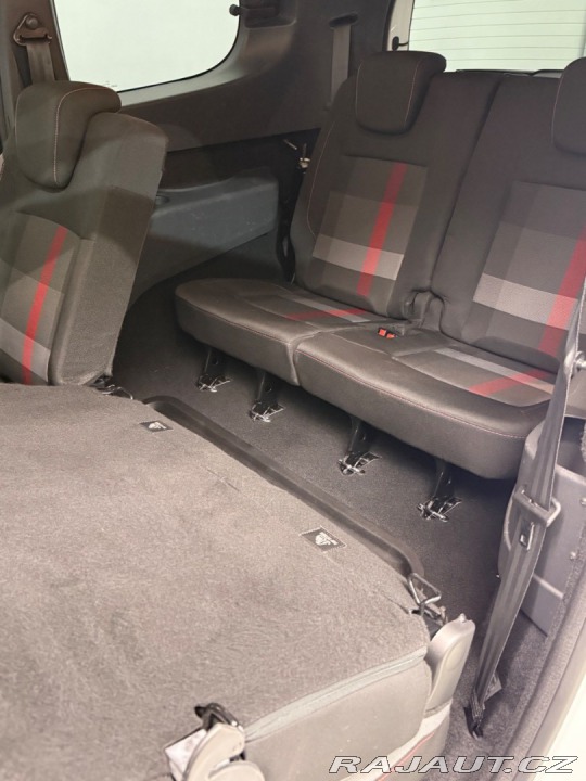 Dacia Lodgy 1.6 SCe Stepway Techroad 2019