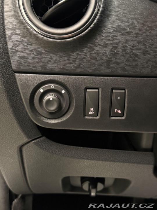 Dacia Lodgy 1.6 SCe Stepway Techroad 2019