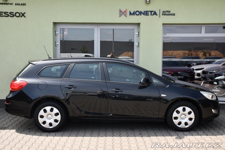 Opel Astra 1.7CDTi SPORTS TOURER 2011