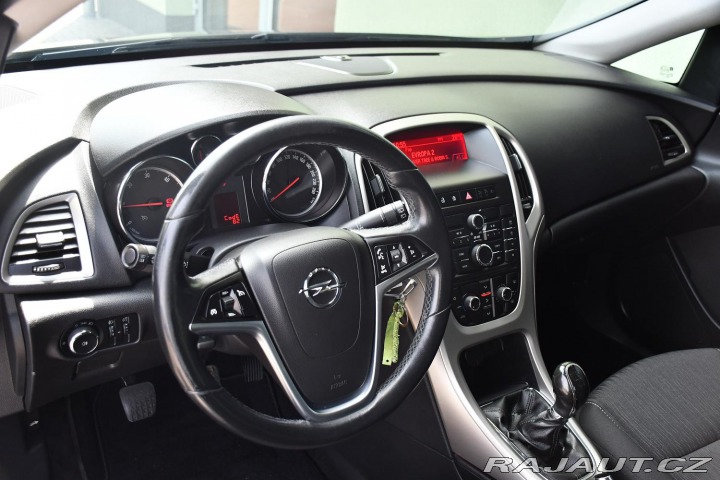 Opel Astra 1.7CDTi SPORTS TOURER 2011
