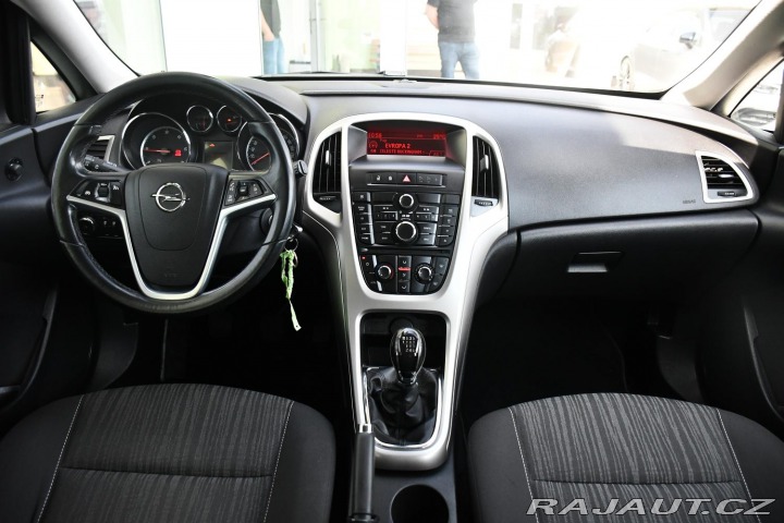 Opel Astra 1.7CDTi SPORTS TOURER 2011