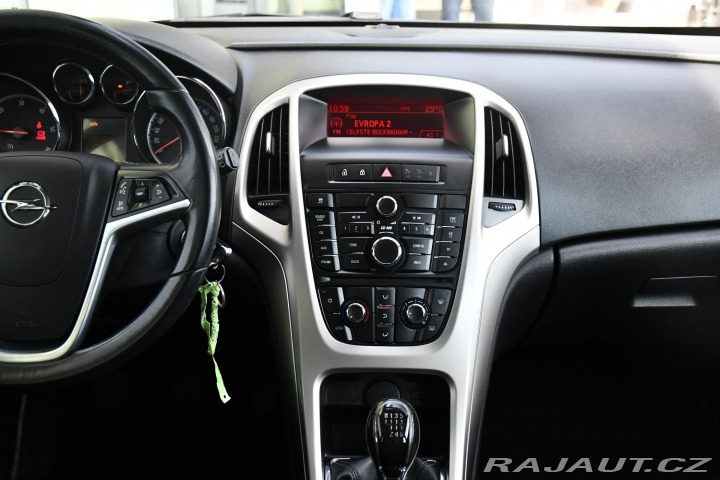 Opel Astra 1.7CDTi SPORTS TOURER 2011