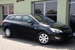 Opel Astra 1.7CDTi SPORTS TOURER 2011