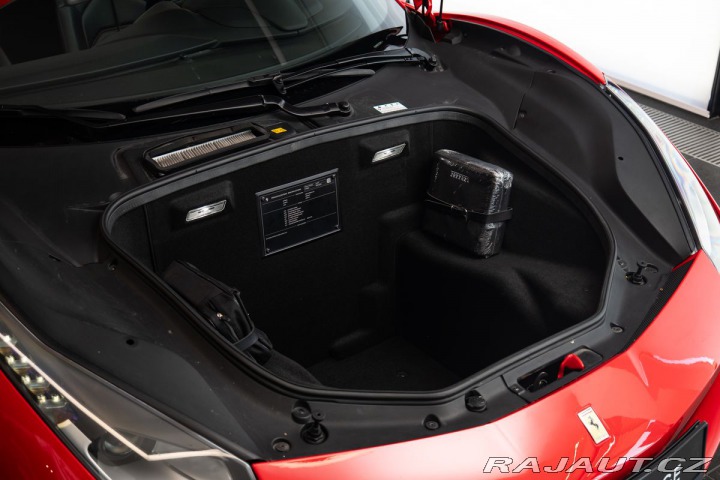 Ferrari 488 2018