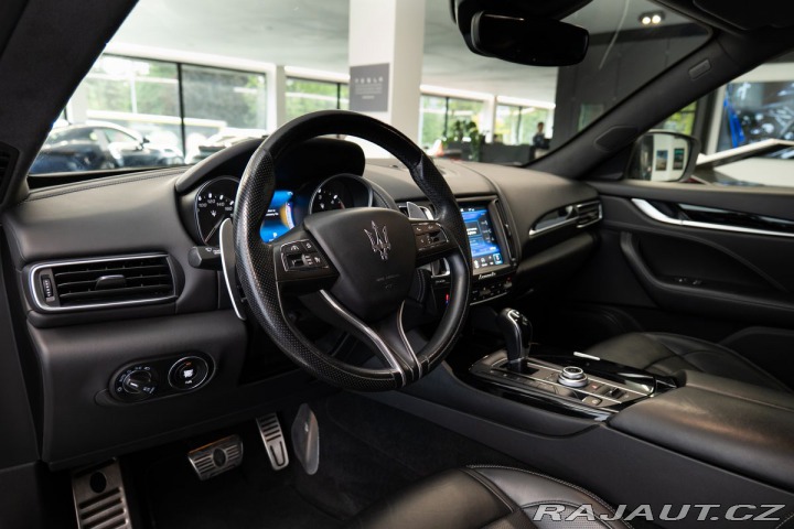 Maserati Levante  2017