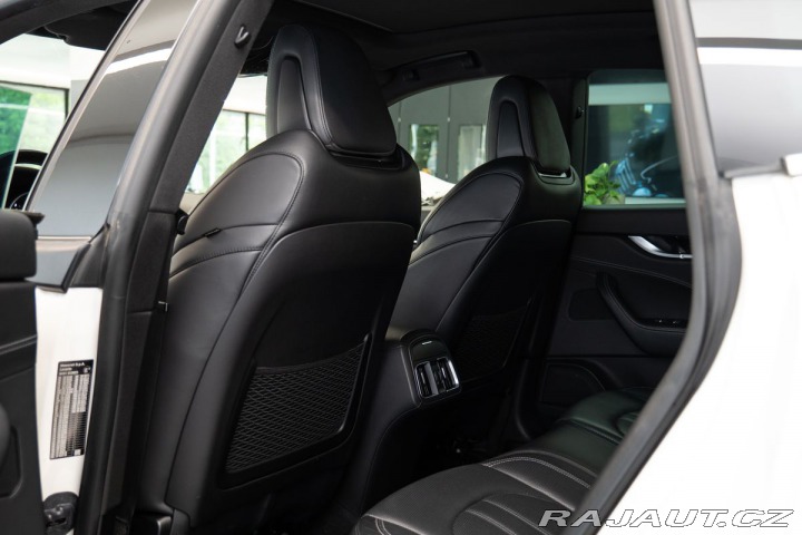 Maserati Levante  2017